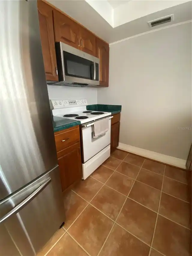 Listing Photo 10