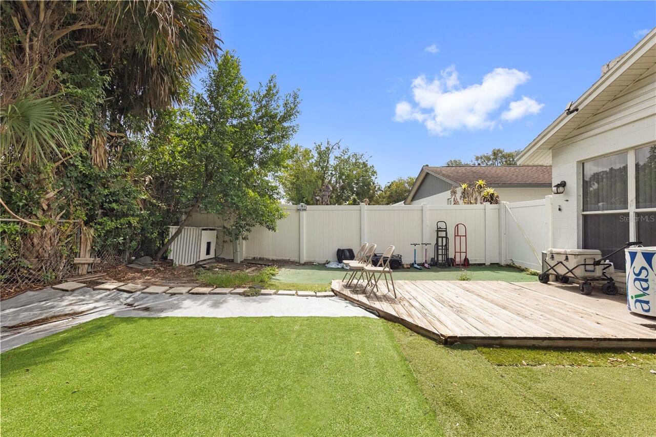 Listing Photo 8