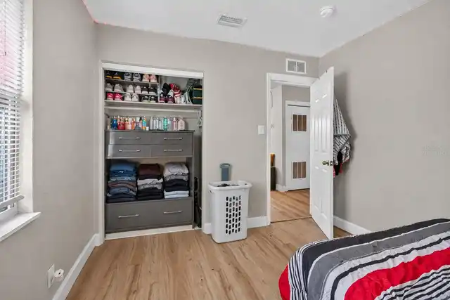 Listing Photo 10