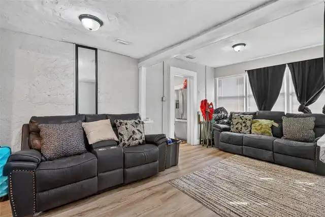 Listing Photo 18