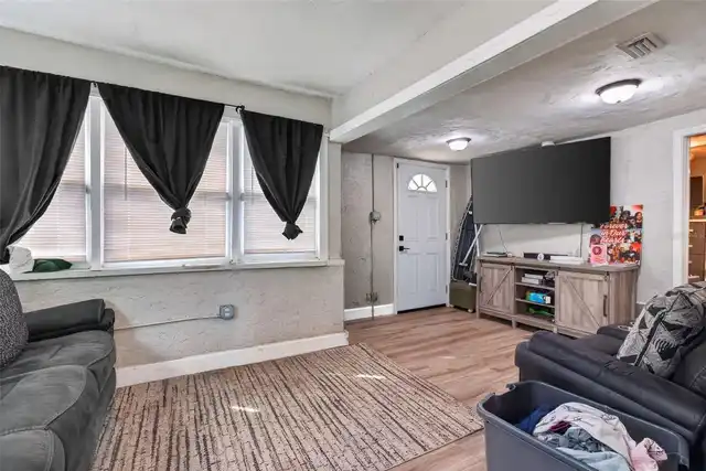 Listing Photo 19