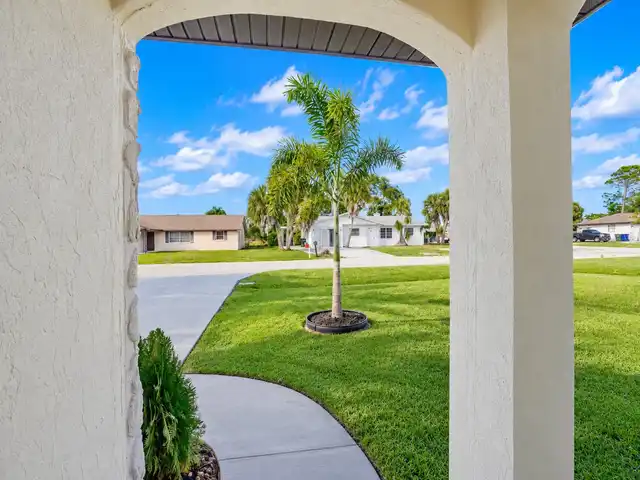 Listing Photo 6