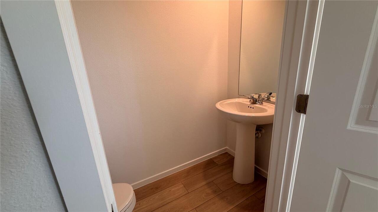 Listing Photo 8