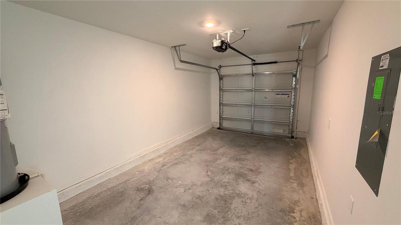 Listing Photo 9