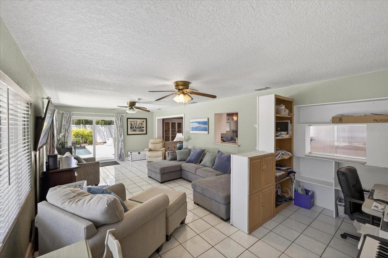 Listing Photo 17