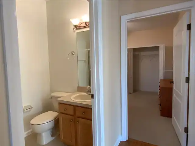 Listing Photo 12