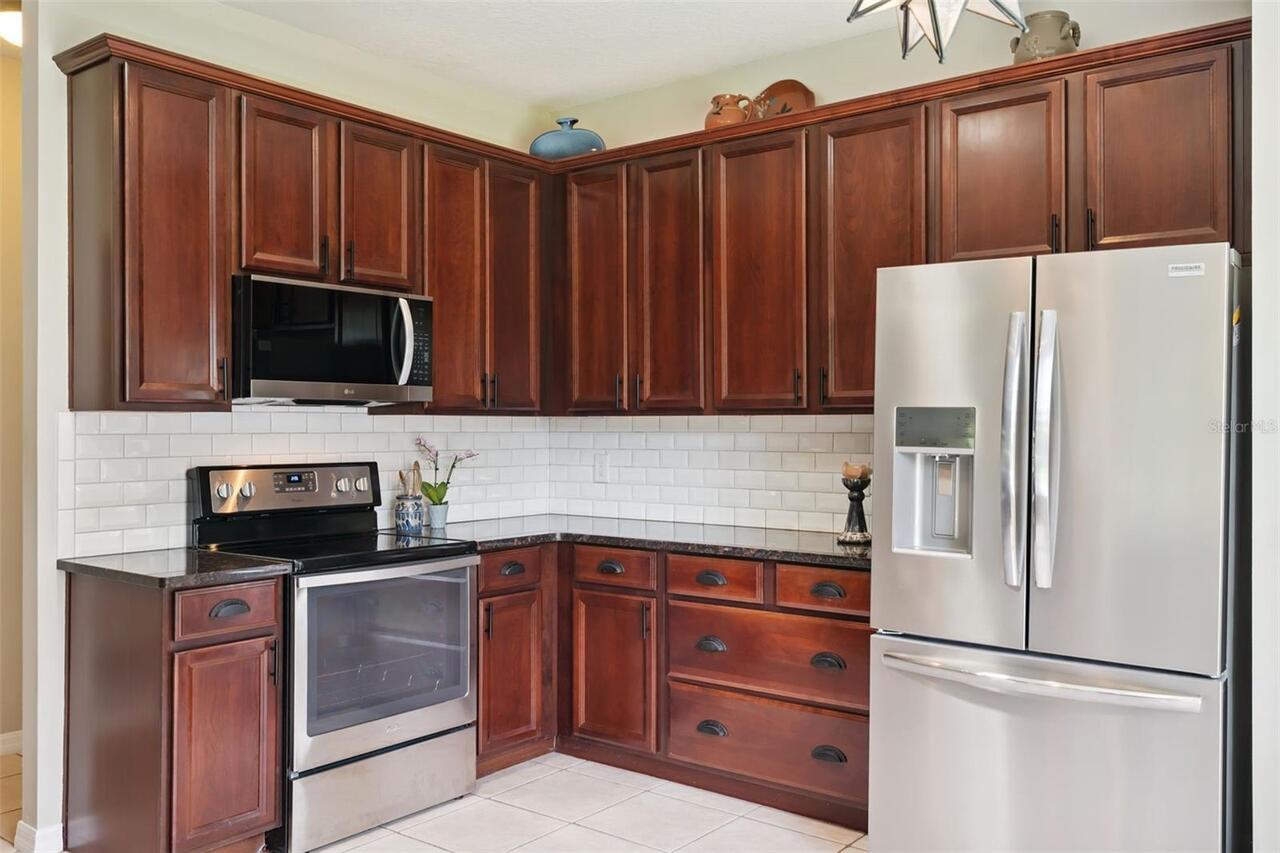 Listing Photo 8