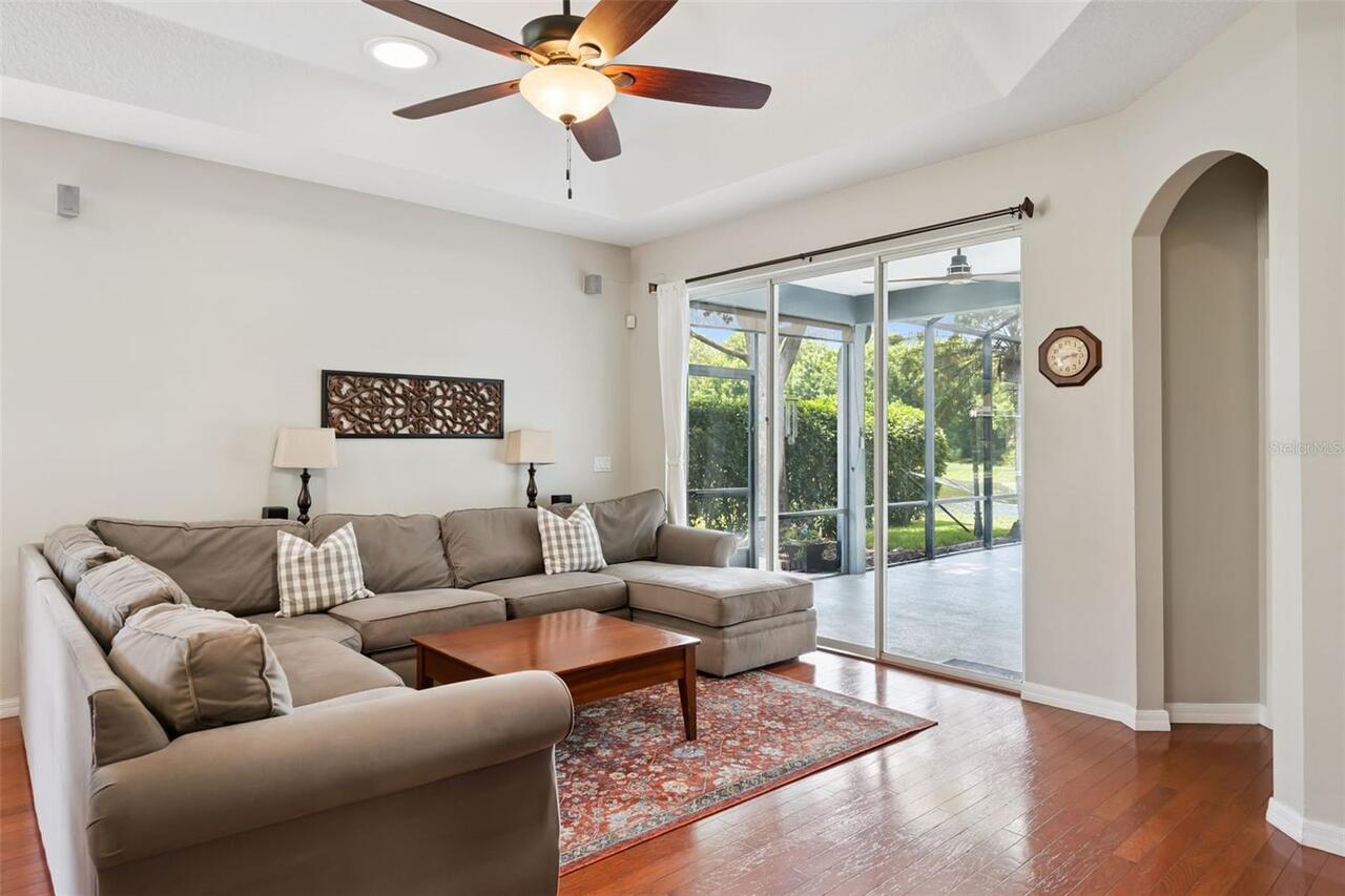 Listing Photo 12