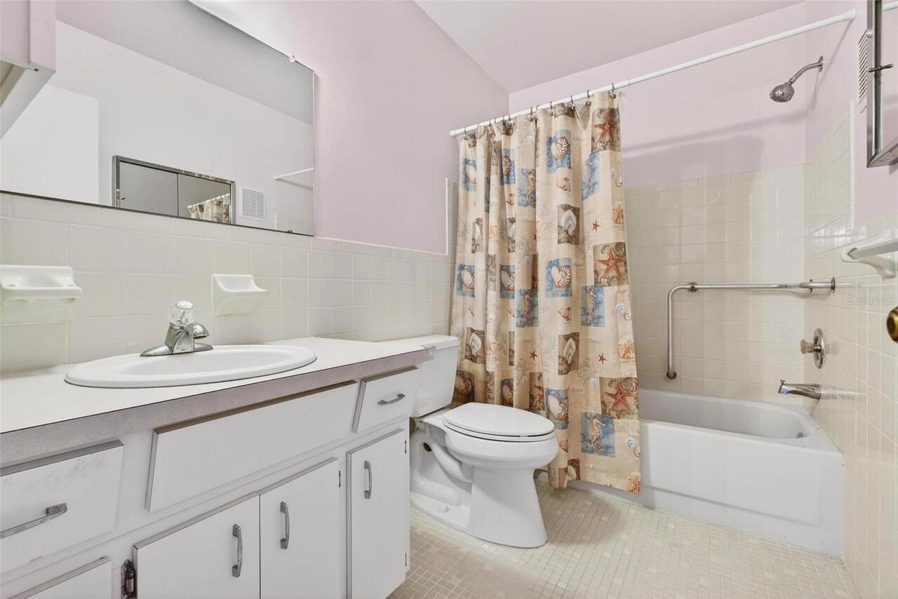 Listing Photo 18