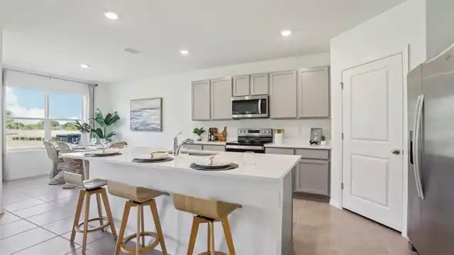 Listing Photo 11