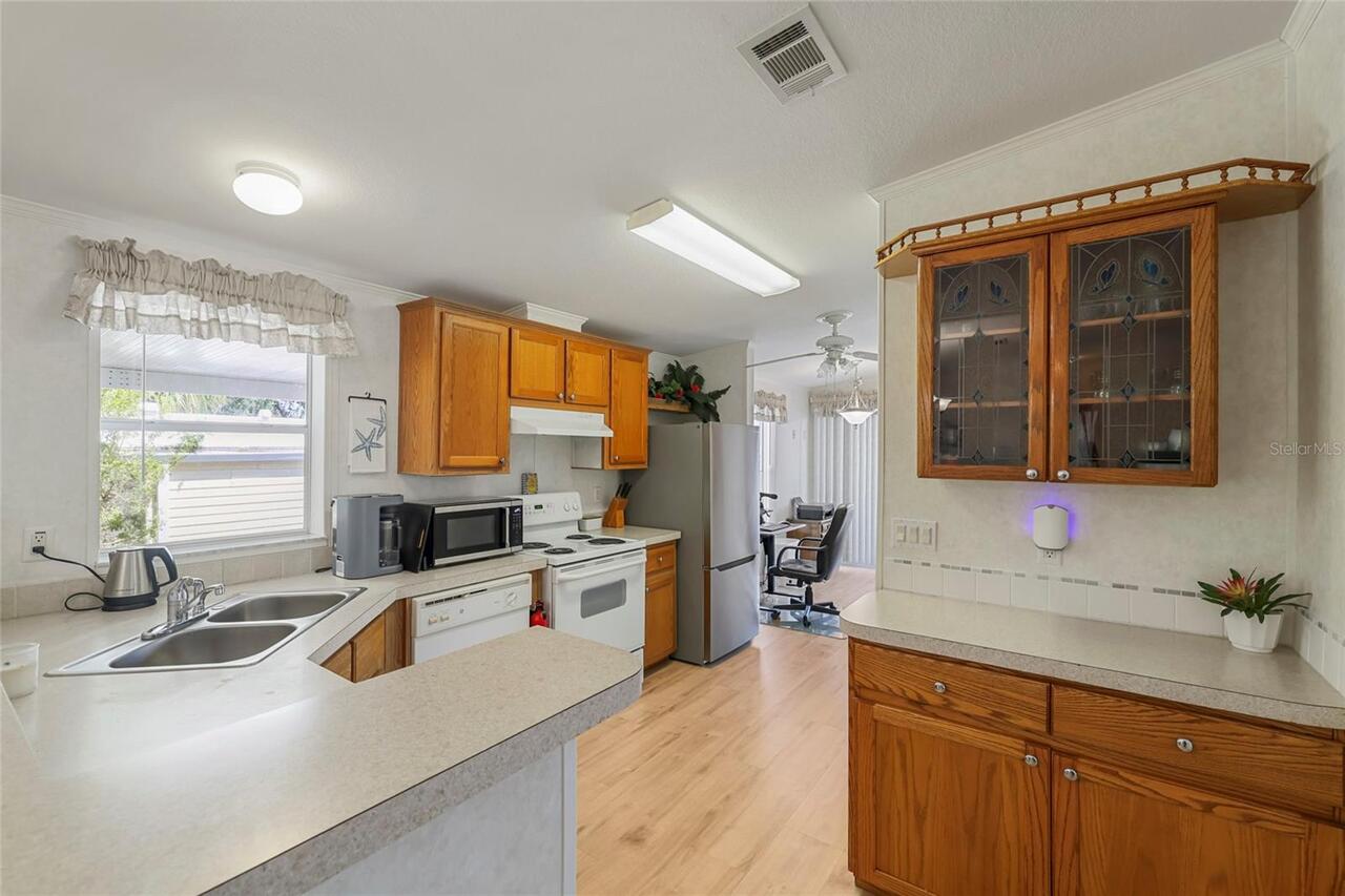 Listing Photo 15