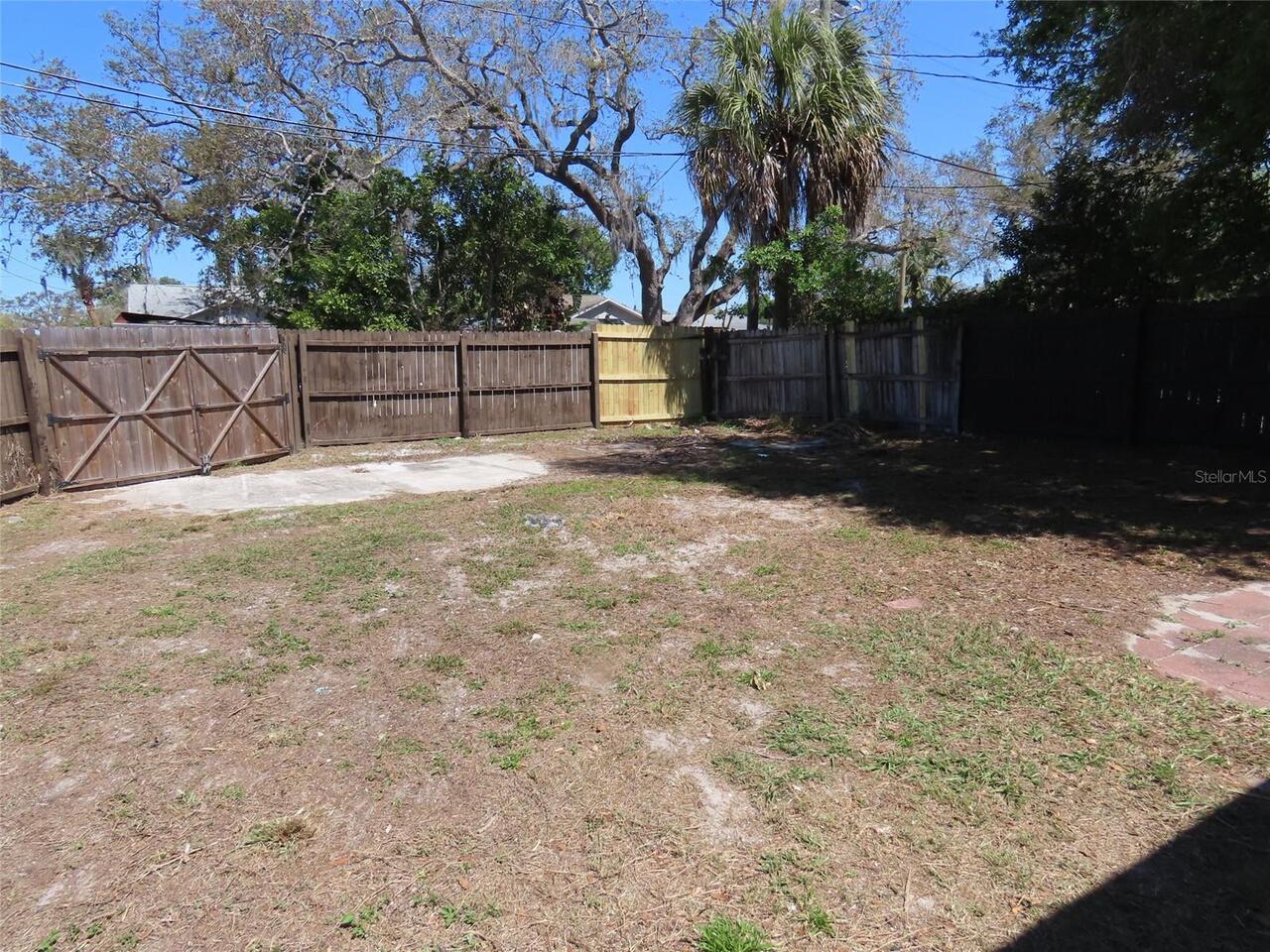 Listing Photo 9