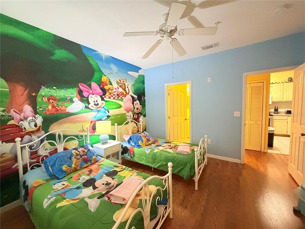 Listing Photo 11