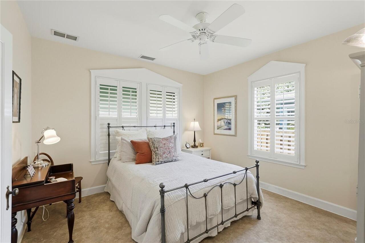 Listing Photo 15