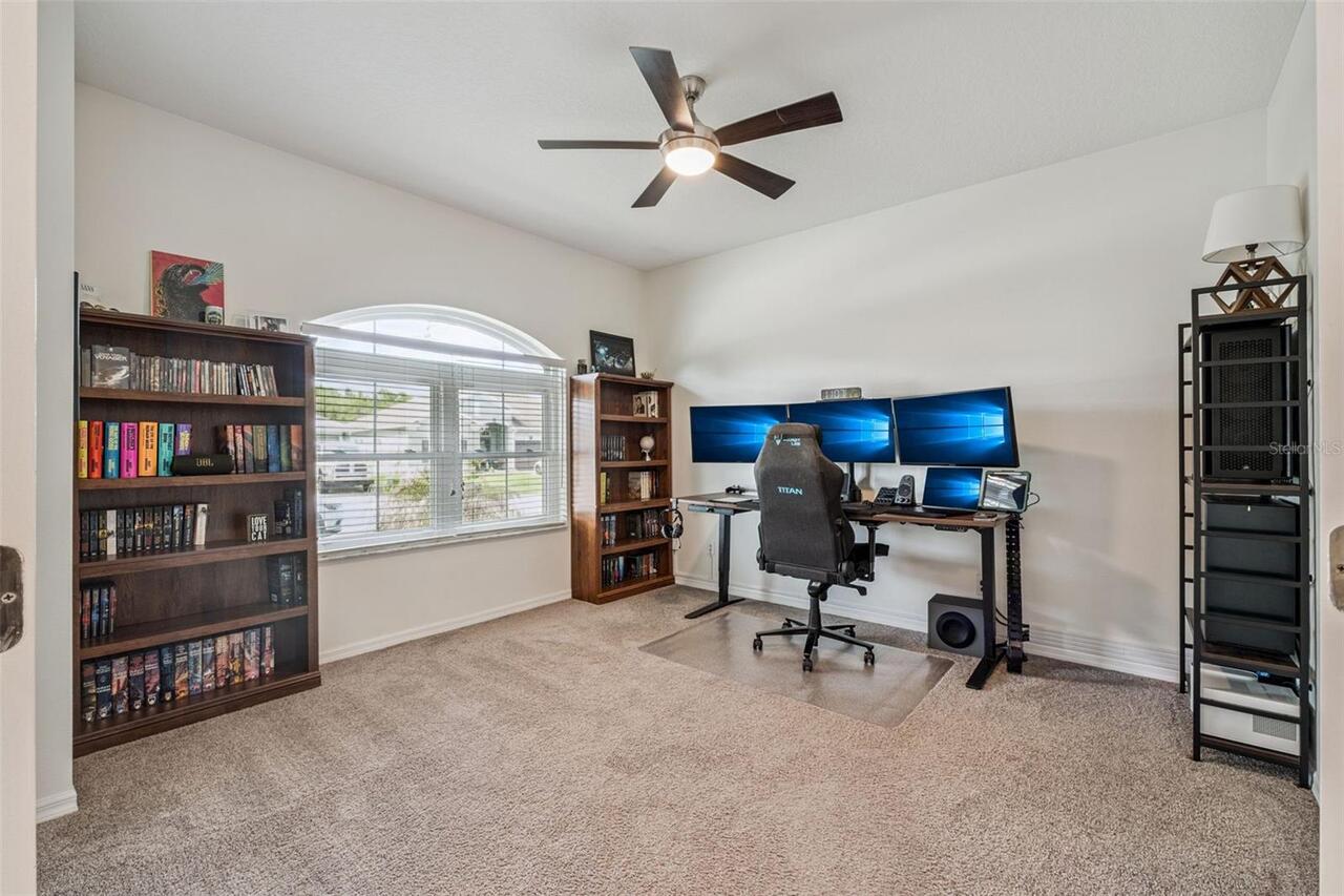 Listing Photo 12