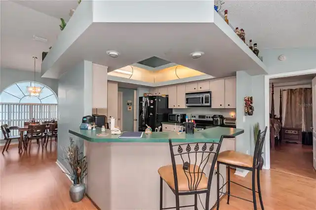 Listing Photo 18