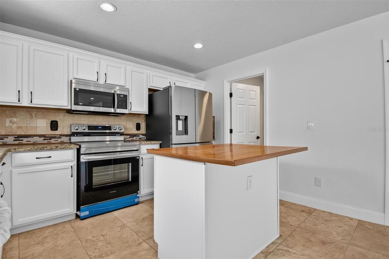 Listing Photo 15