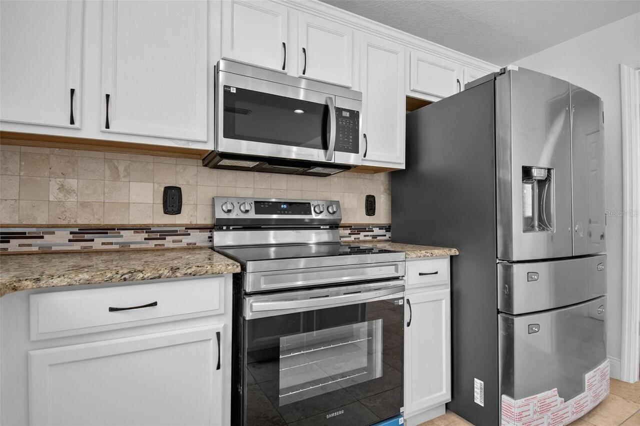 Listing Photo 17