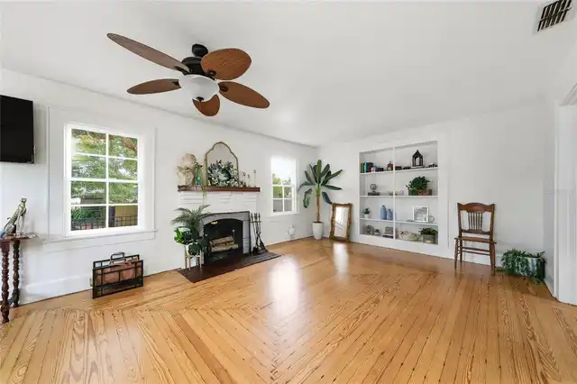 Listing Photo 8