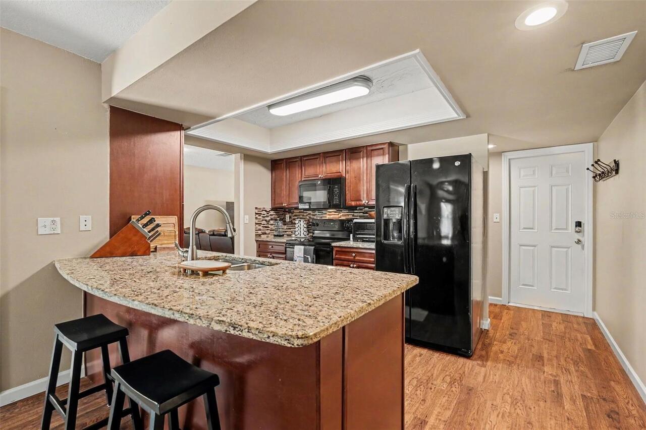 Listing Photo 7
