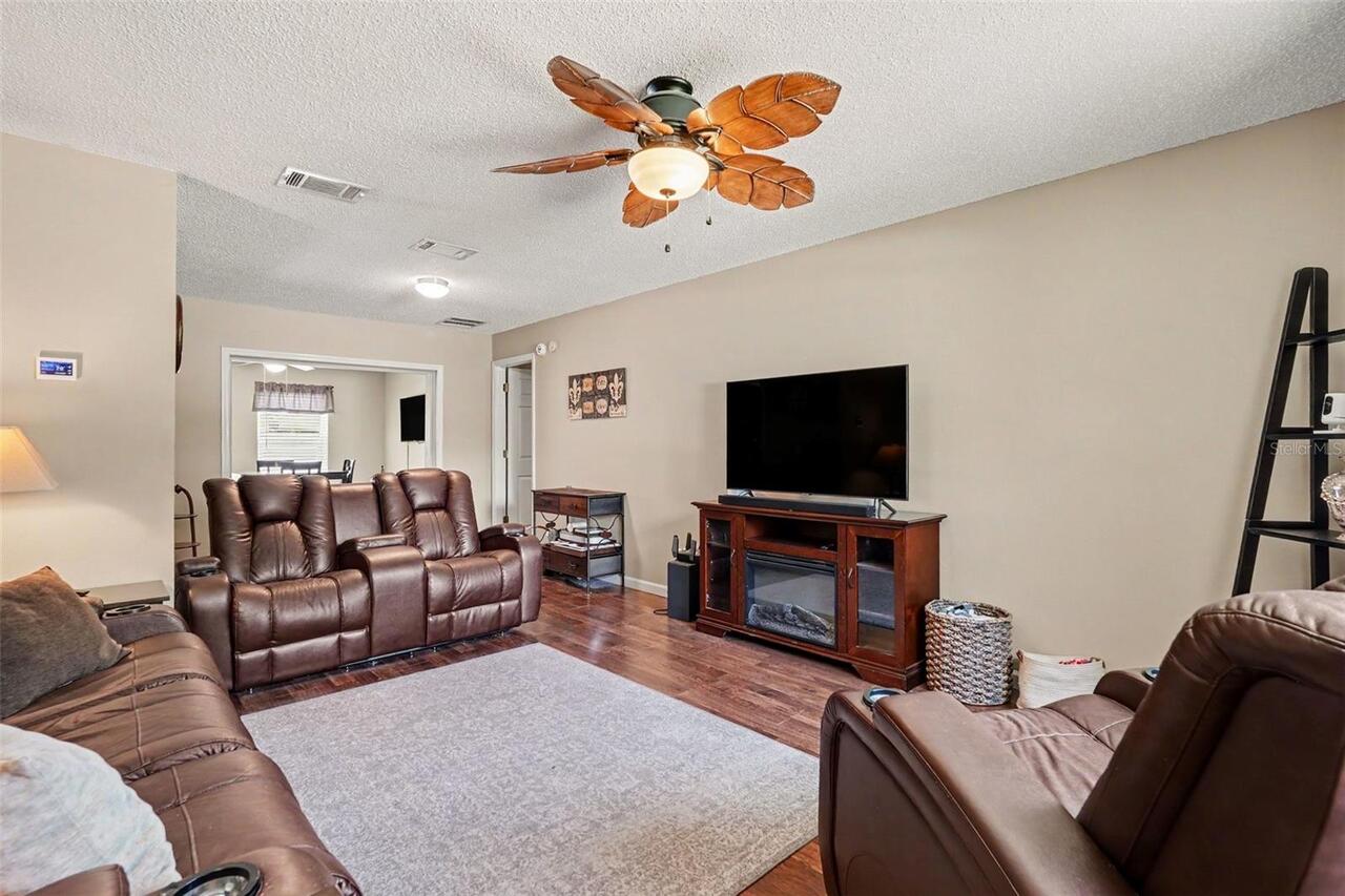 Listing Photo 14