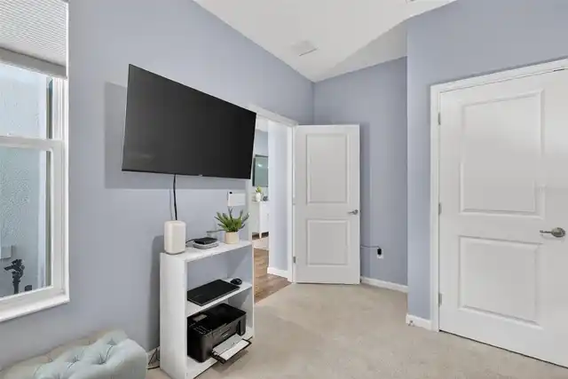 Listing Photo 34