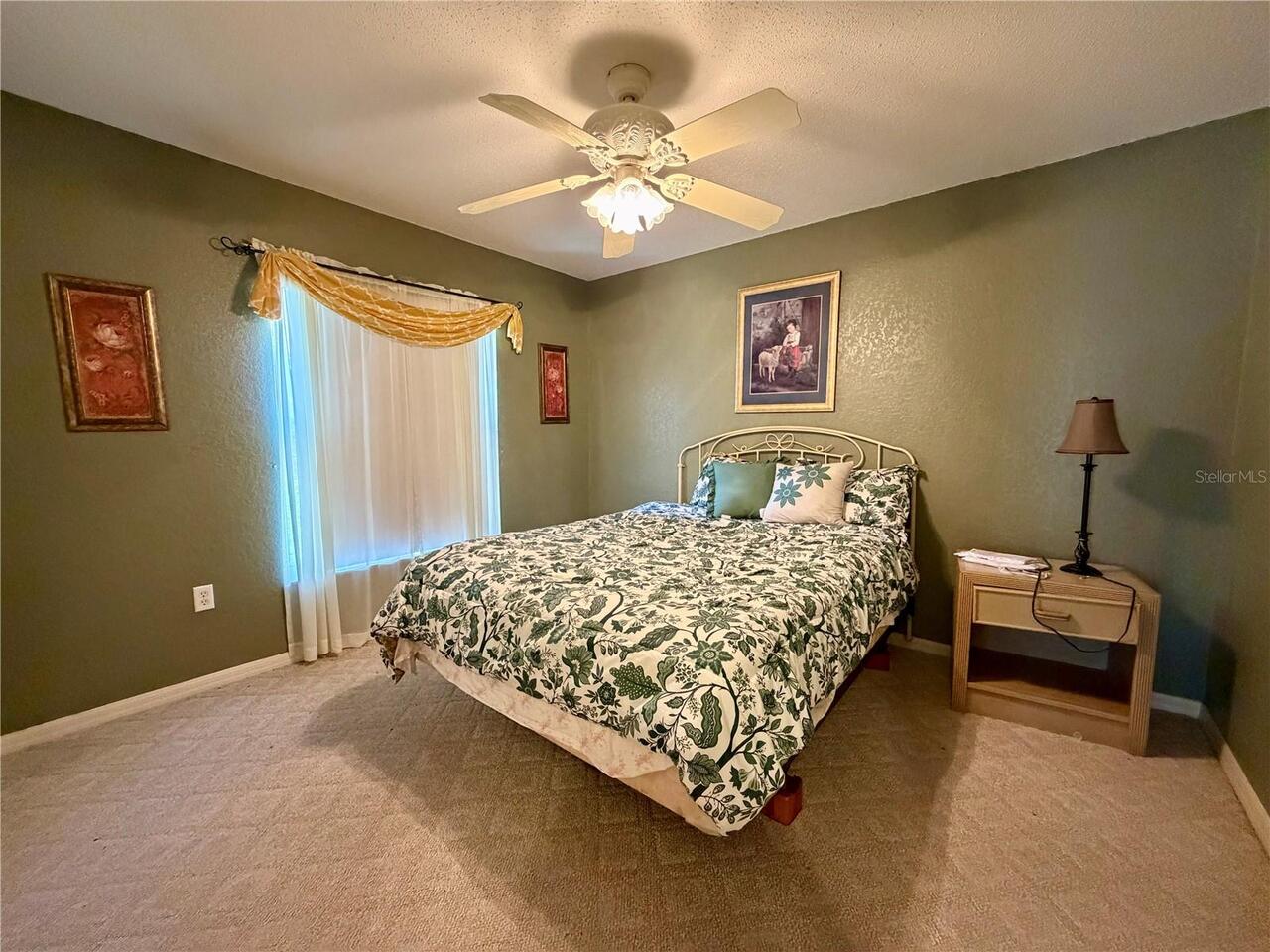 Listing Photo 12