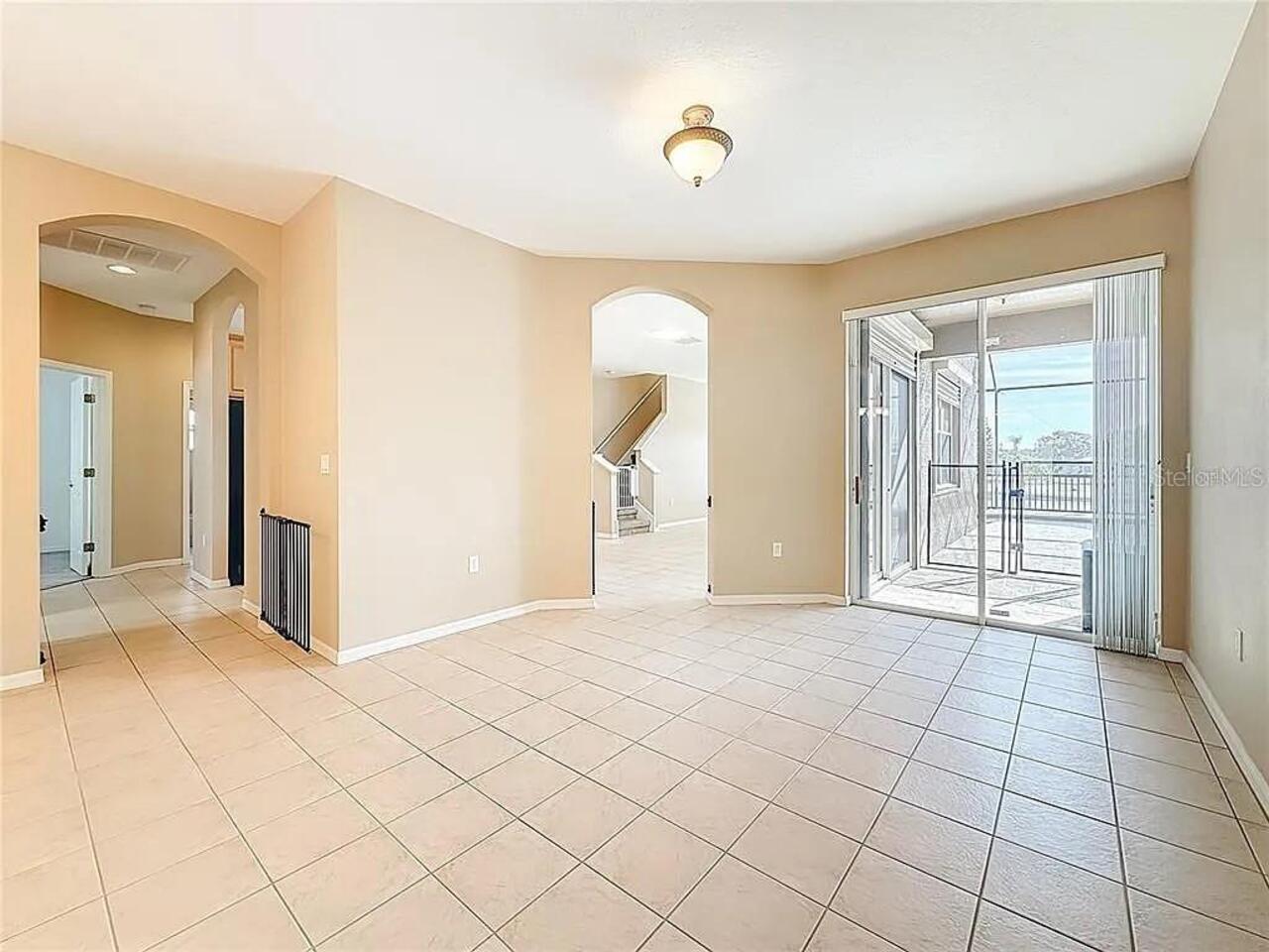 Listing Photo 8