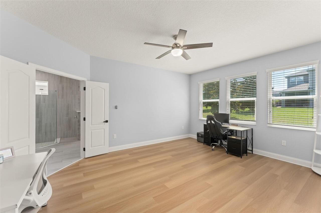 Listing Photo 23