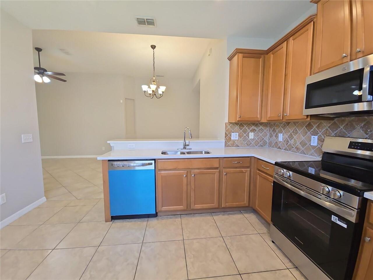 Listing Photo 8