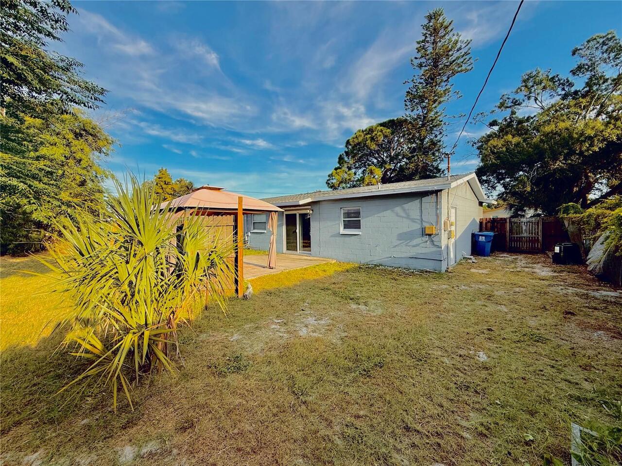 Listing Photo 16