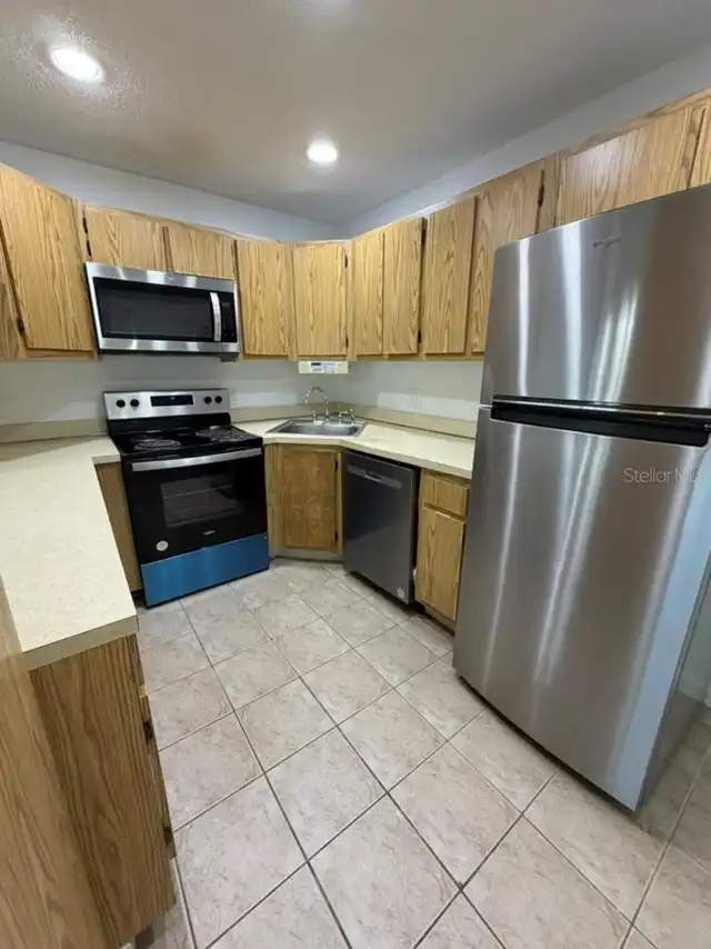 Listing Photo 9