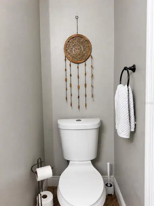 Listing Photo 12