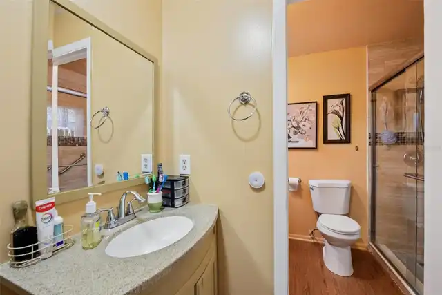 Listing Photo 10