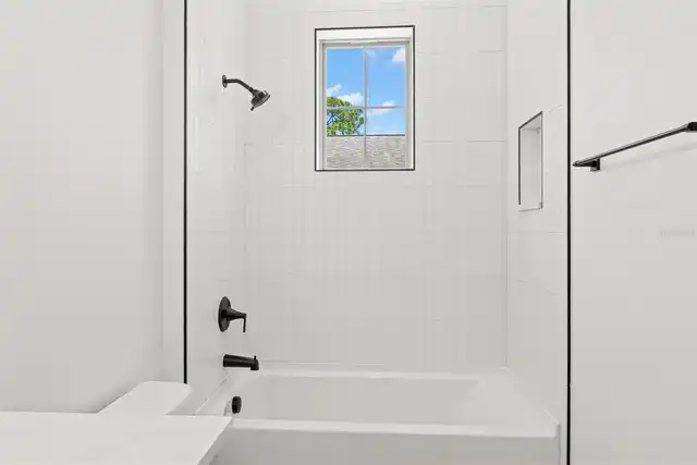 Listing Photo 22