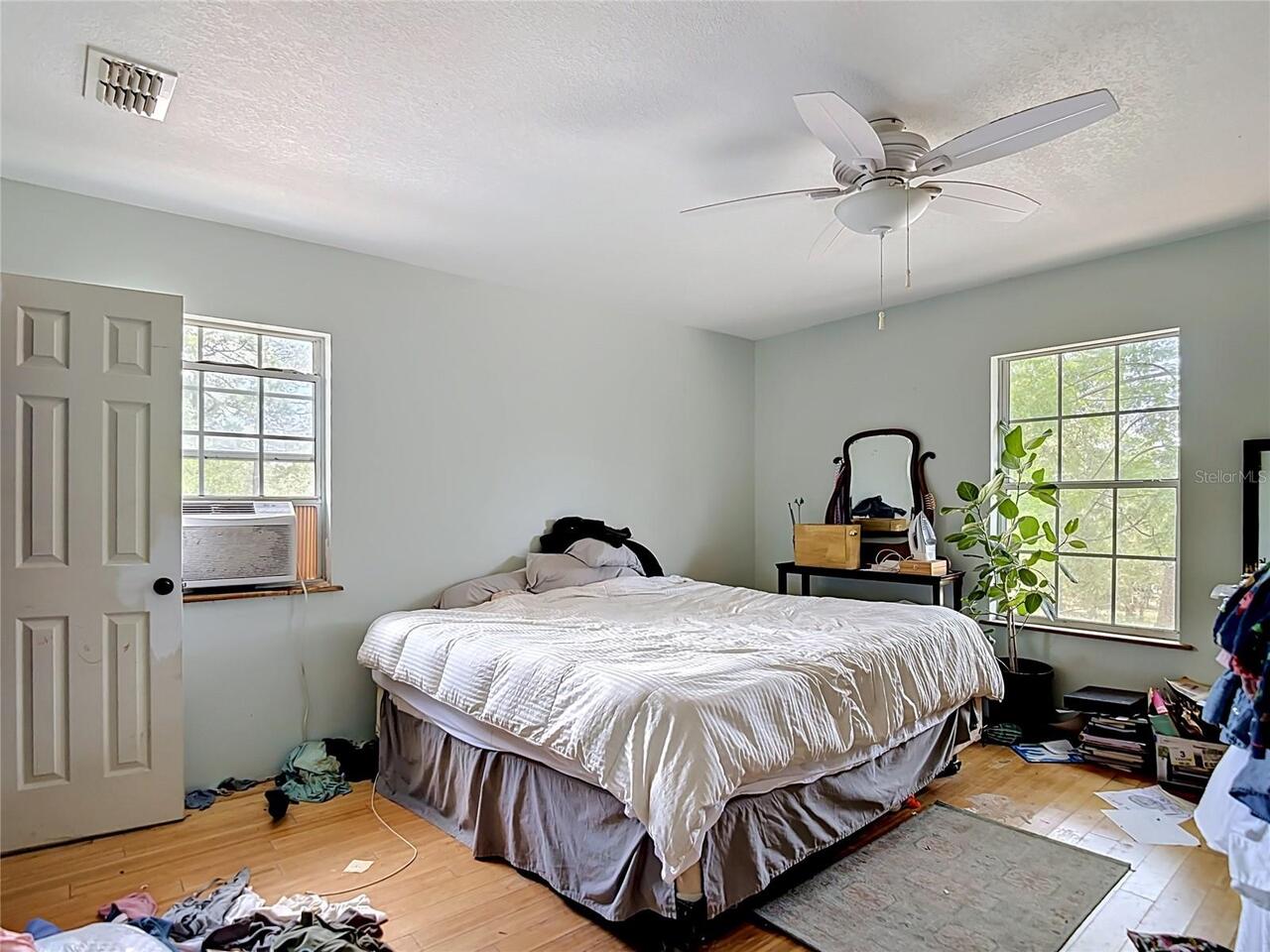 Listing Photo 38