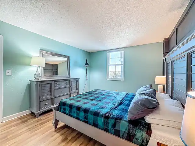 Listing Photo 22