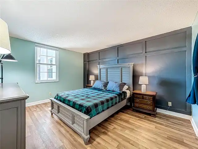 Listing Photo 24