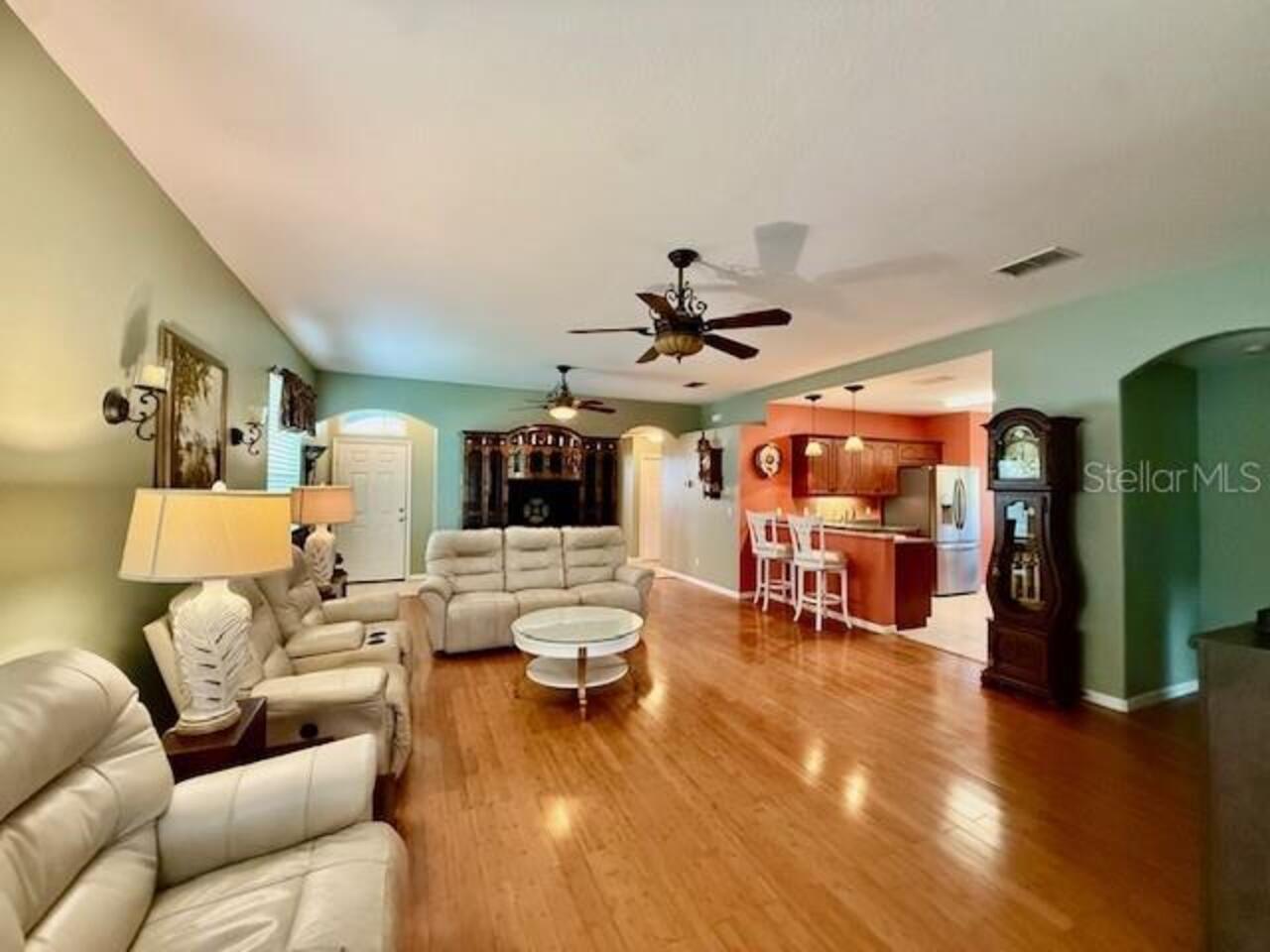 Listing Photo 16