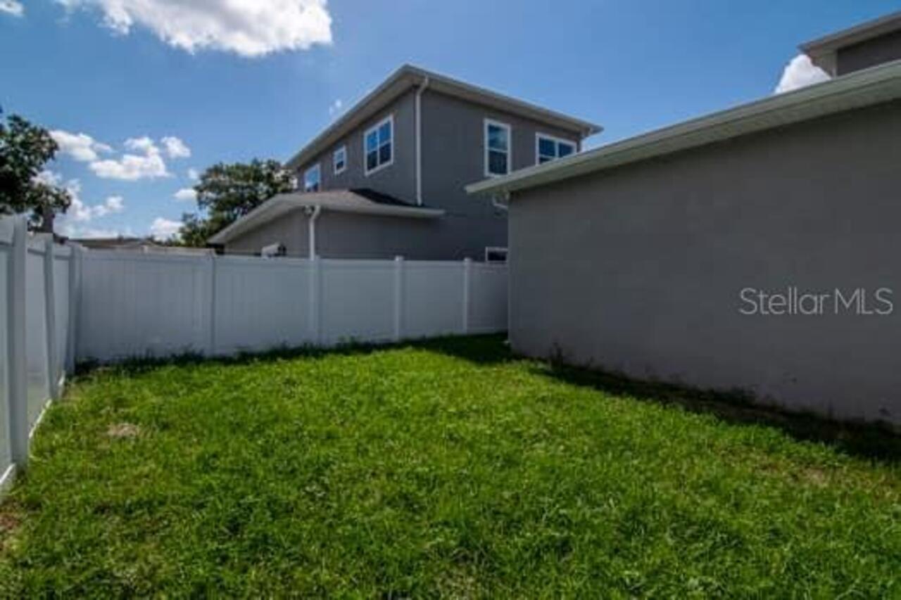 Listing Photo 12