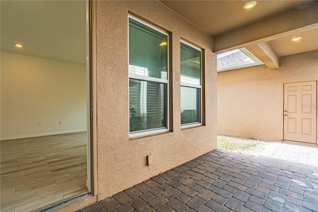 Listing Photo 12