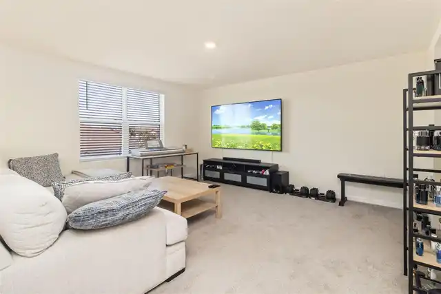 Listing Photo 15