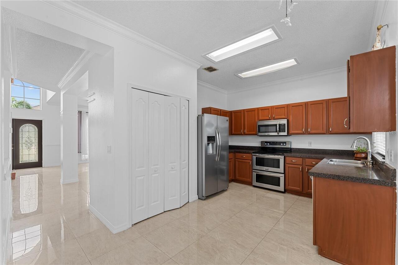 Listing Photo 10