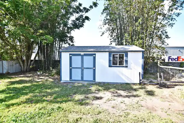 Listing Photo 7
