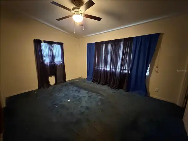 Listing Photo 10