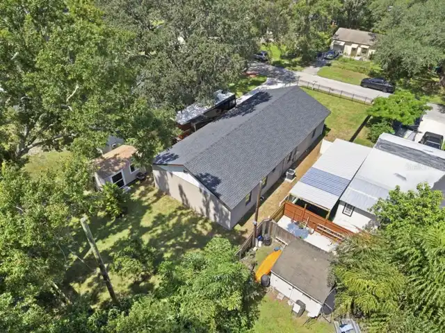 Listing Photo 11