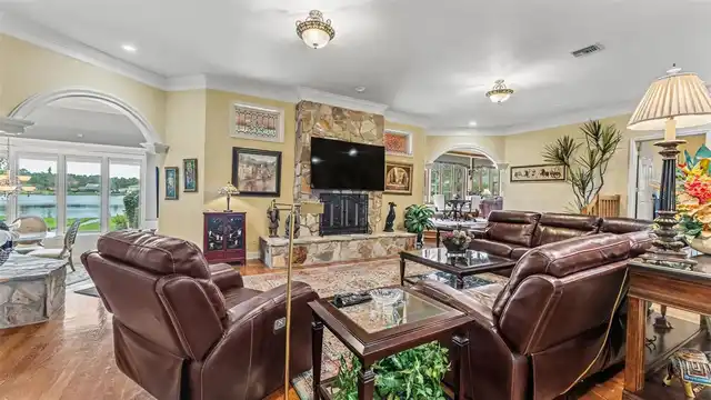 Listing Photo 19
