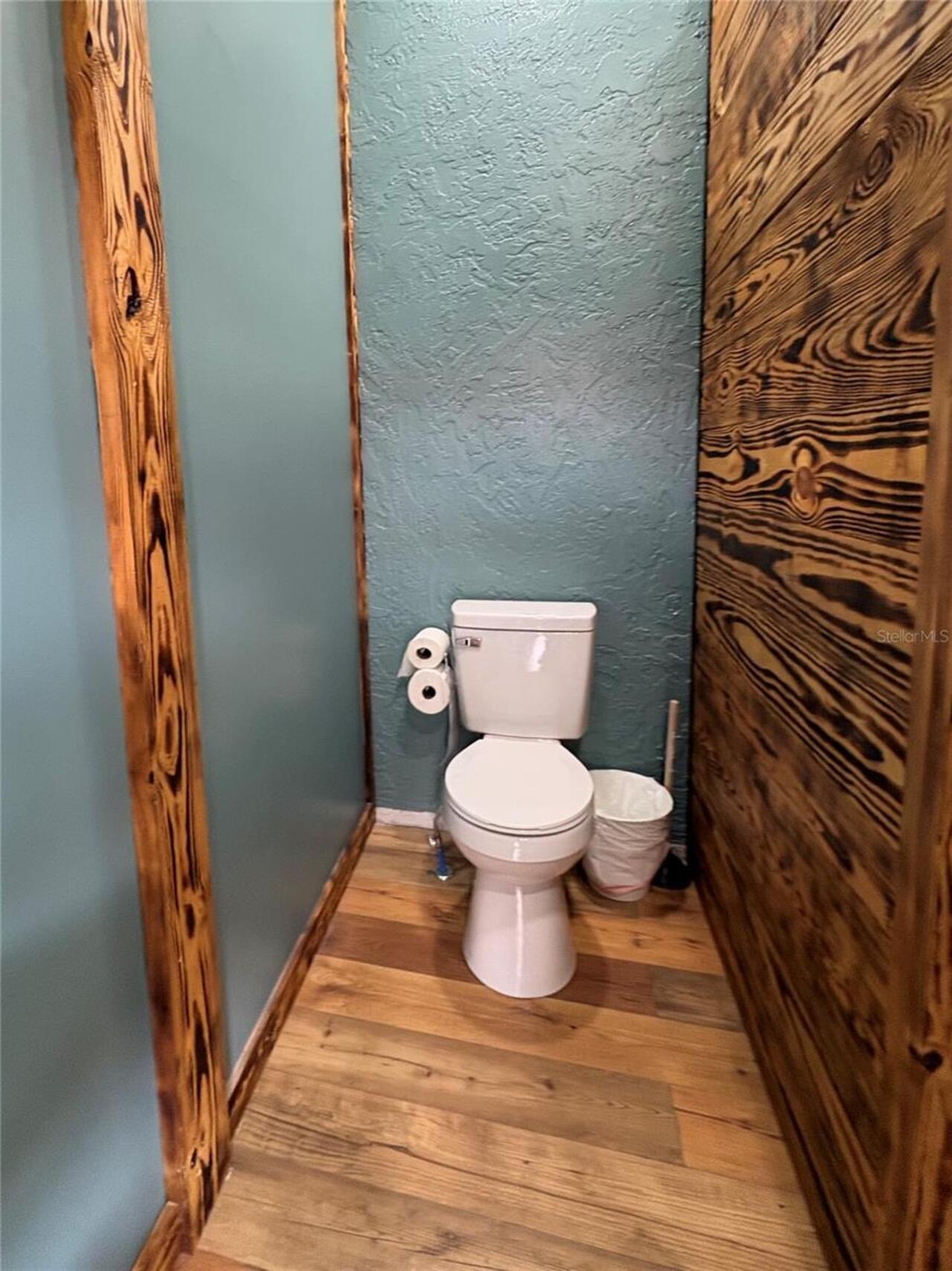 Listing Photo 17