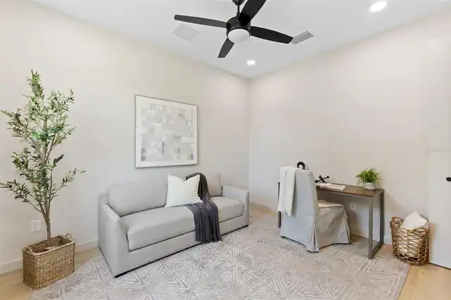 Listing Photo 17