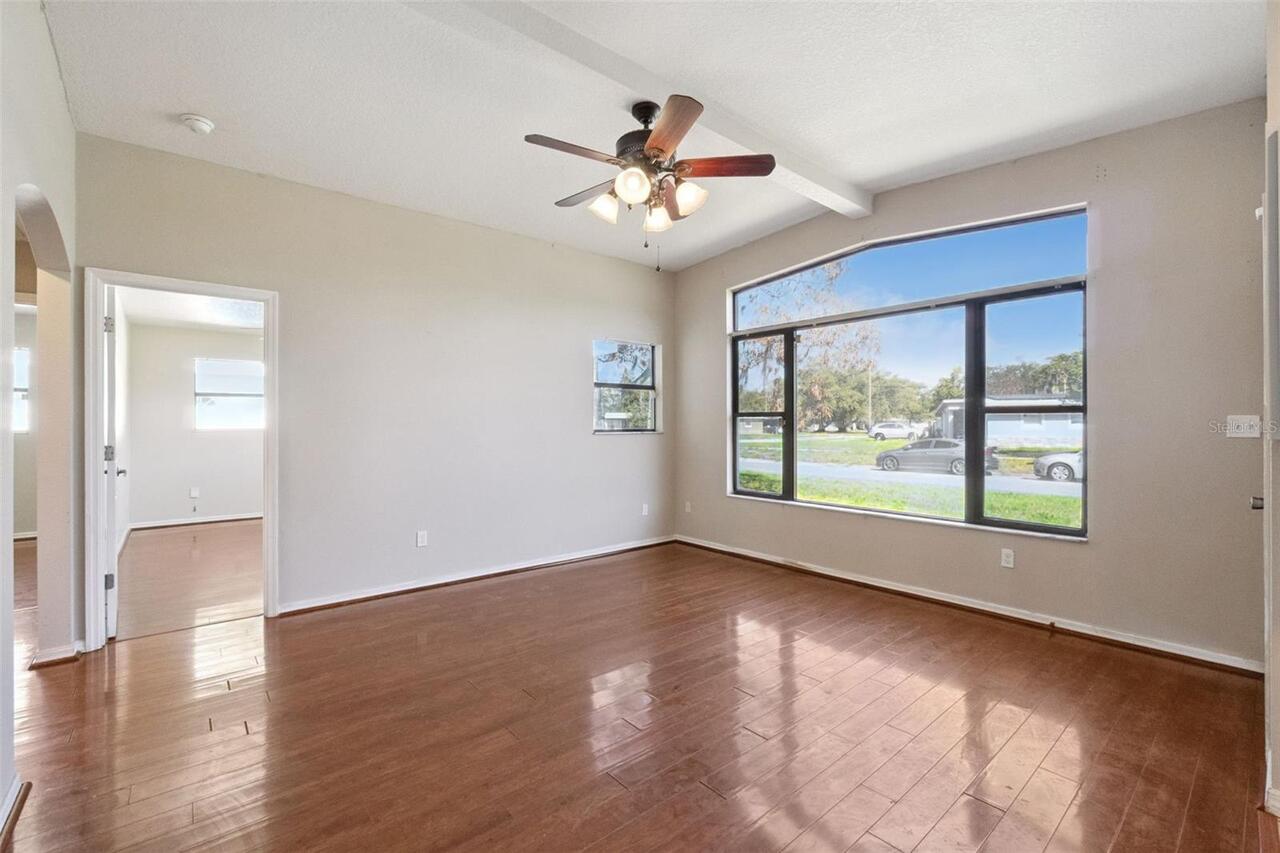 Listing Photo 5
